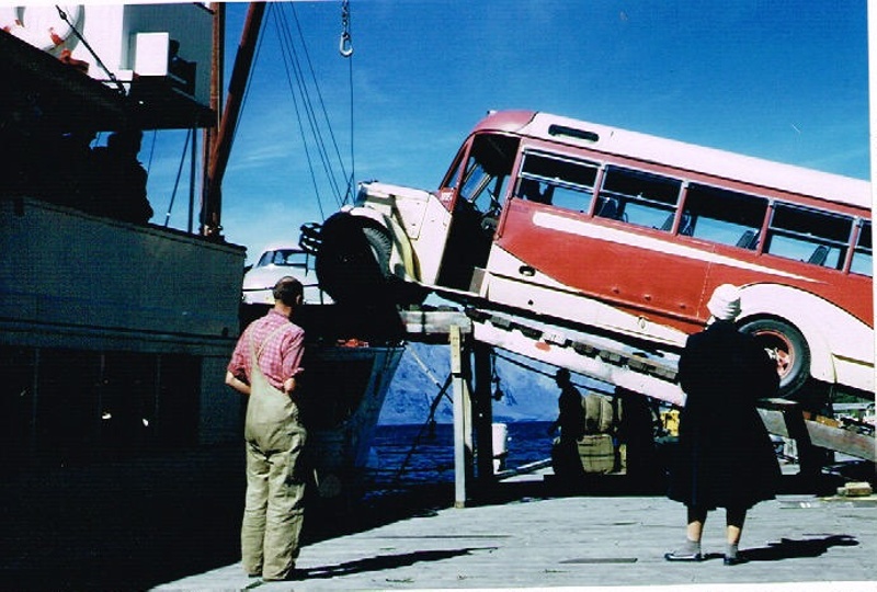 Glenorchy Motors Leland Cub being loaded onto Earnslaw (now in Nelson