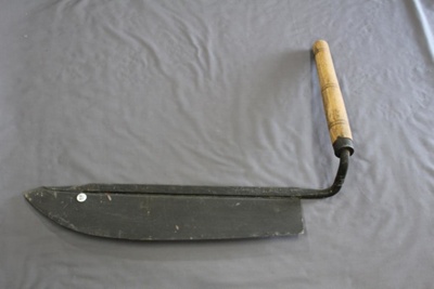 Hay knife; 117 