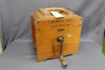 Butter churn; 124 