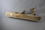 Wooden smoothing plane; 17 