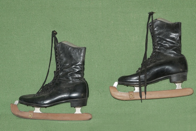 Ice Skates; Lillywhites; C2001.0312 eHive