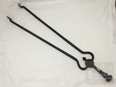 Fire irons; ULM 1996 005 a to c