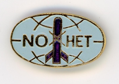 GWL-2015-112-45: Badge: NO HET; 1980s GWL-2015-112-45: Badge: NO HET; 1980s