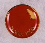 Badge: The Clothes Nose; Comic Relief; 1999; GWL-2013-50-32