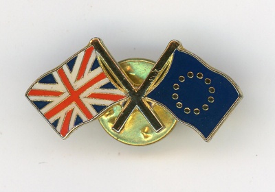 GWL-2015-112-35: Crossed Scotland & EU flags