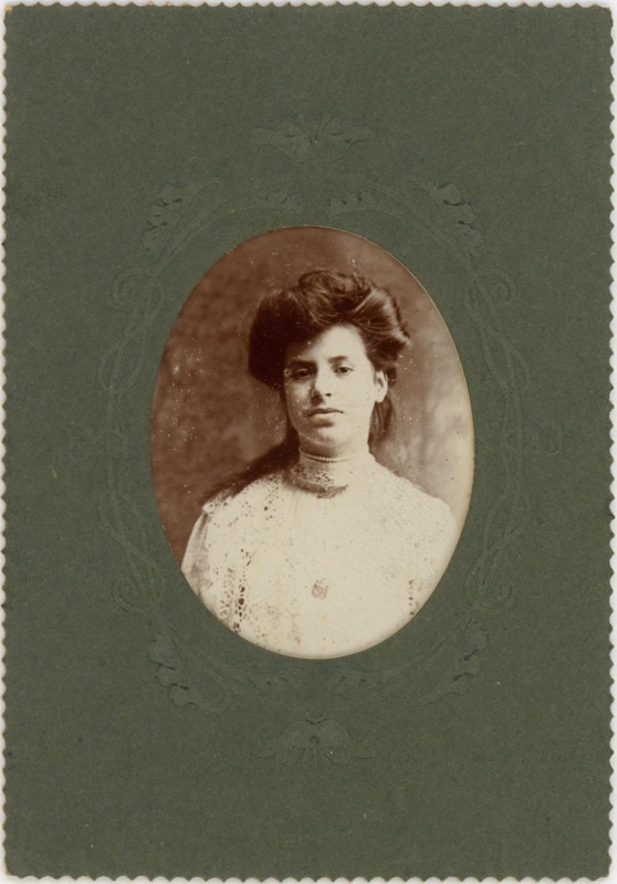 Carte de Visite photograph: Unidentified woman; Empire Studio; c.1890-1914; GWL-2022-148-4