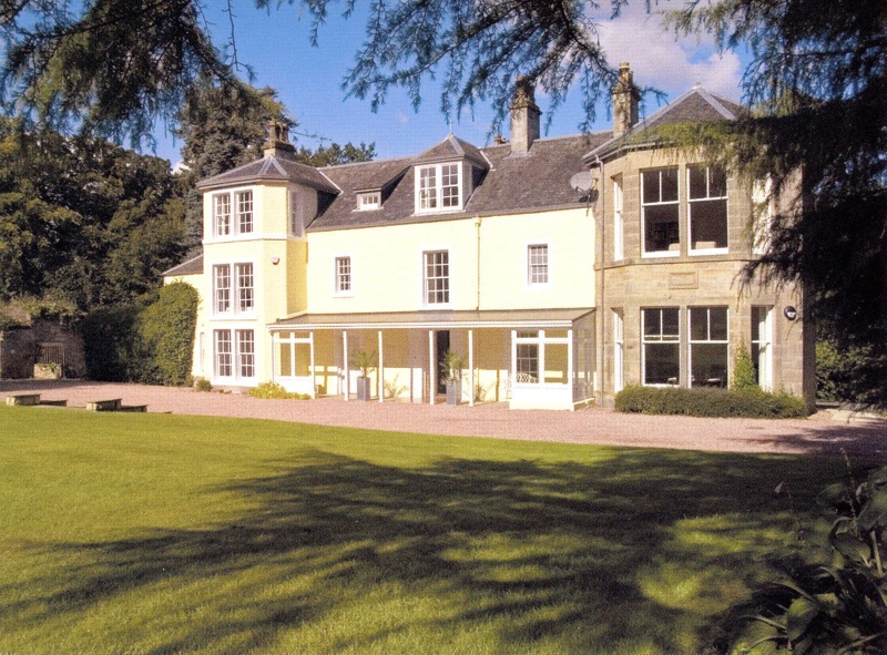 Postcard: Balmungo House, St Andrews; Barns-Graham, Wilhelmina; GWL-2022-30-84