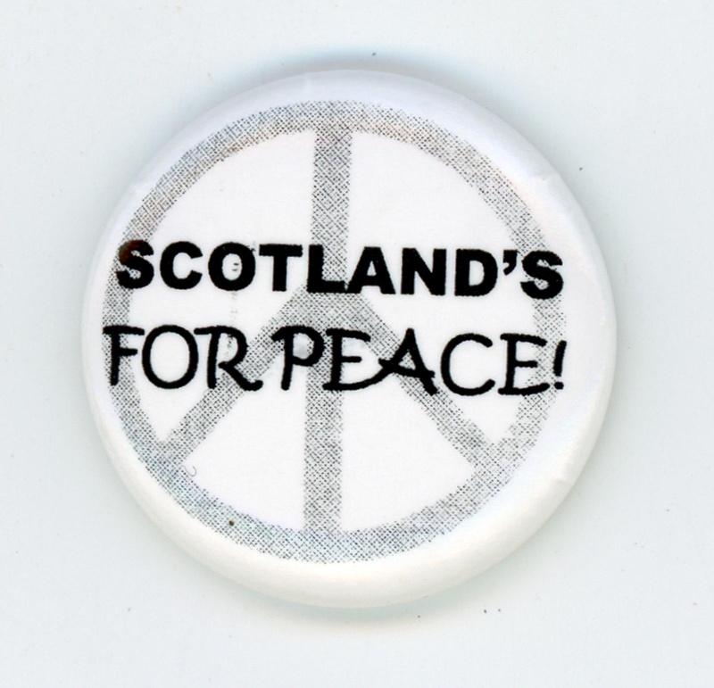GWL-2015-112-34: Badge: Scotland's for Peace