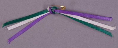 Badge: Suffrage ribbons; GWL-2013-50-80