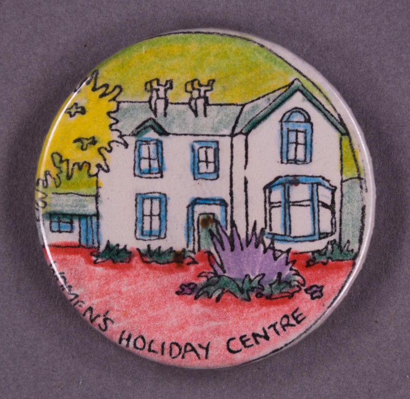 Badge: Women's Holiday Centre; GWL-2015-111-26