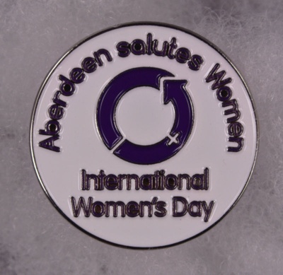 Badge: Aberdeen salutes Women; GWL-2013-50-82