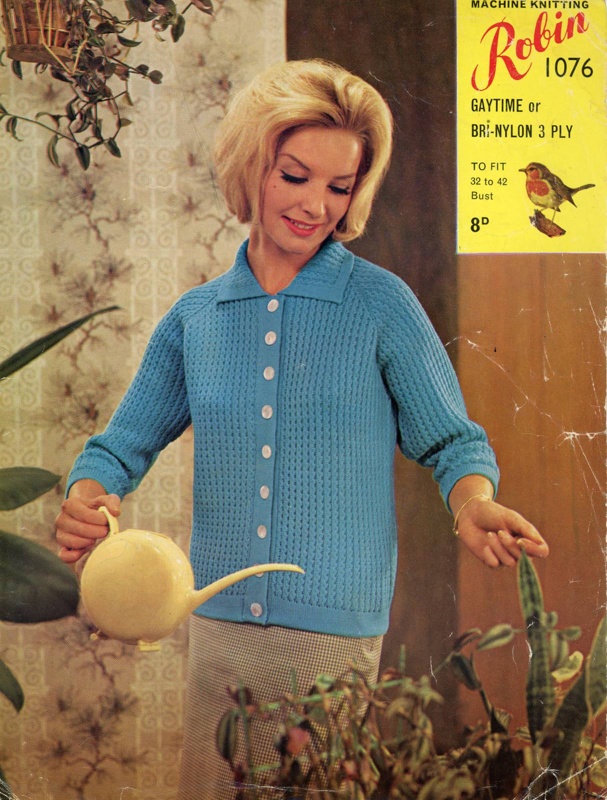 Knitting pattern: Robin Cardigan; Robin Machine Knitting No. 1076; GWL-2022-15-31