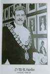 Cr. M. R. Hanlin, Mayor of Sandringham, 1988-89; Nilsson, Ray; 2017 Jul. 3; P12304
