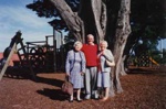 McCutcheon siblings, Sandringham State School grounds; Larson, Janet; 1989; P2730