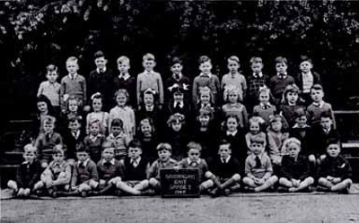 Sandringham East State School Grade I, 1946; 1946; P8331