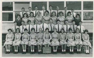 Highett High School Form IIE, 1960; 1960; P8410