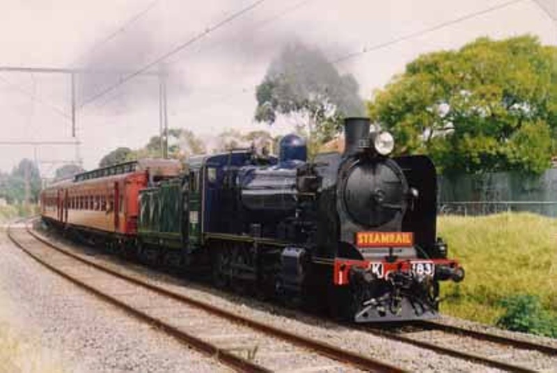 置物 THE  TRAIN AT SANDRINGHAM Sandringham Line