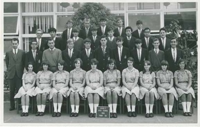 Highett High School Form 6A, 1965; 1965; P8415