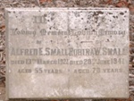 Cheltenham Pioneer Cemetery. Small family grave; Nilsson, Ray; 2008 Jan. 20; P8278