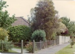 House and garden, 41 Avondale Street, Hampton; Venn family; 1945; P12332