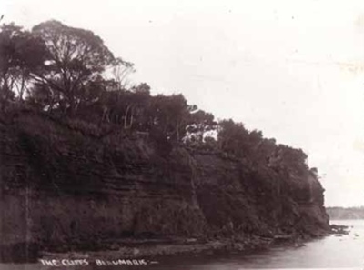 The cliffs, Beaumaris; R.W.P; 1907/1908; P4708
