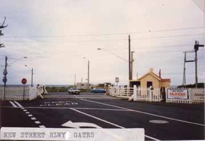 New Street railway gates; 1988; P2443
