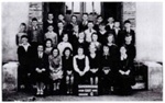 Sandringham East State School Grade 6, 1933; 1933; P8622