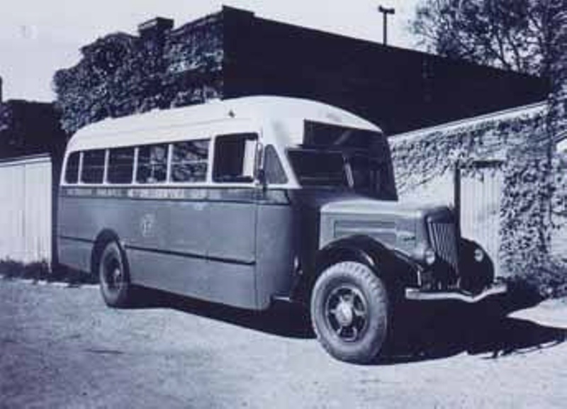 Bus no. 129 with white chassis and short wheelbase; c. 1930; P1100