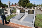 Cheltenham Pioneer Cemetery. Sturdee family grave; Nilsson, Ray; 2008 Feb. 11; P8293
