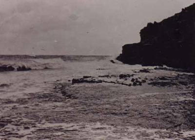 Cliffs near Table Rock Beaumaris; 1921; P0498