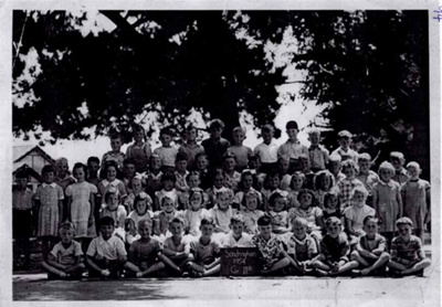 Sandringham State School No. 247, Grade 3B, 1954; 1954; P8367