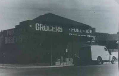 Bissets' grocer's shop - general view; c. 1921; P1013
