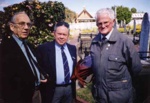 Unveiling of Beaumaris Wesleyan Cemetery memorial, Cheltenham Pioneer Cemetery; 2000 Sep. 13; P4374