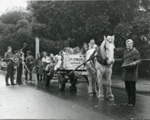 Jim Bisset's horse, Silver, with dray full of children; Sandringham Brighton Advertiser; 1982 Jun.; P9009