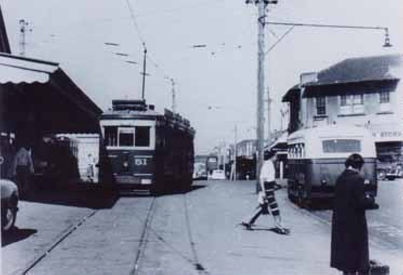 Electric Tramcar No 51 And The Beaumaris Bus At Sandringham Station 