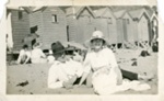 Sandringham bathing boxes and Violet and Leslie Bower; c. 1923; P8937