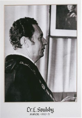 Cr. L. Soulsby, Mayor of Sandringham, 1970-71; Nilsson, Ray; 2017 Jul. 3; P12290
