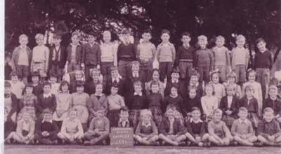 Sandringham State School, pupils, Grade 2A, 1956.; 1956; P2727