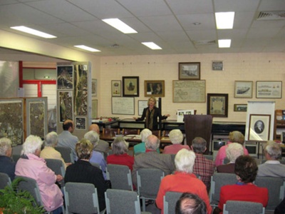 Library Week special event, Sandringham and District Historical Society; Nilsson, Ray; 2007 May 27; P8161
