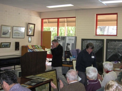 Library Week special event, Sandringham and District Historical Society; Nilsson, Ray; 2007 May 26; P8119