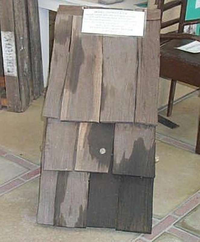 Shingle roof sectional Display; 03105 | eHive