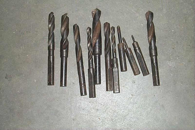 Vertical ratchet drill machine; 13299 eHive