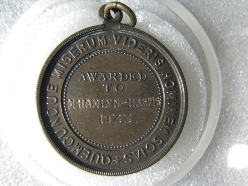 Bronze medallion, 1933, (1),; 09467 eHive