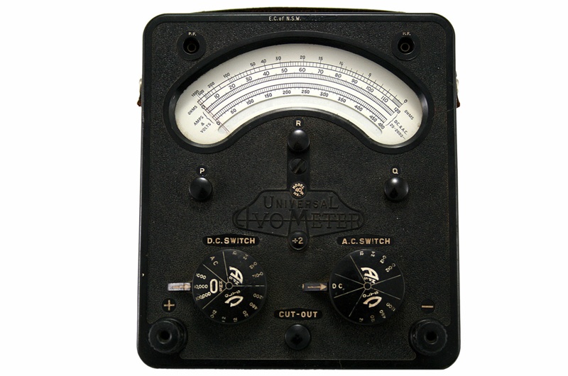 UNIVERSAL AVO METER MODEL 40; Universal; c1950; TPSM63 eHive